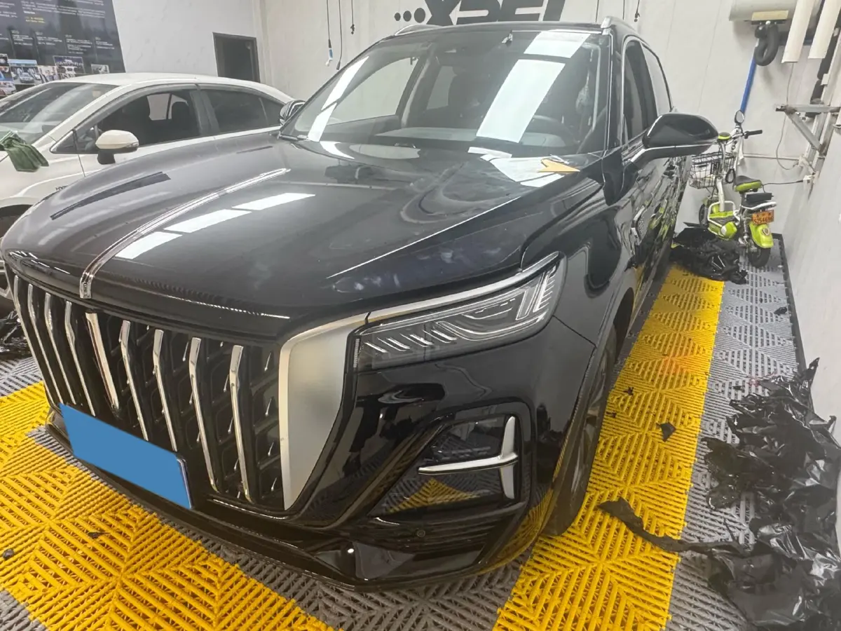 2023 HongQi HS5 2.0T 252HP L4 8AT