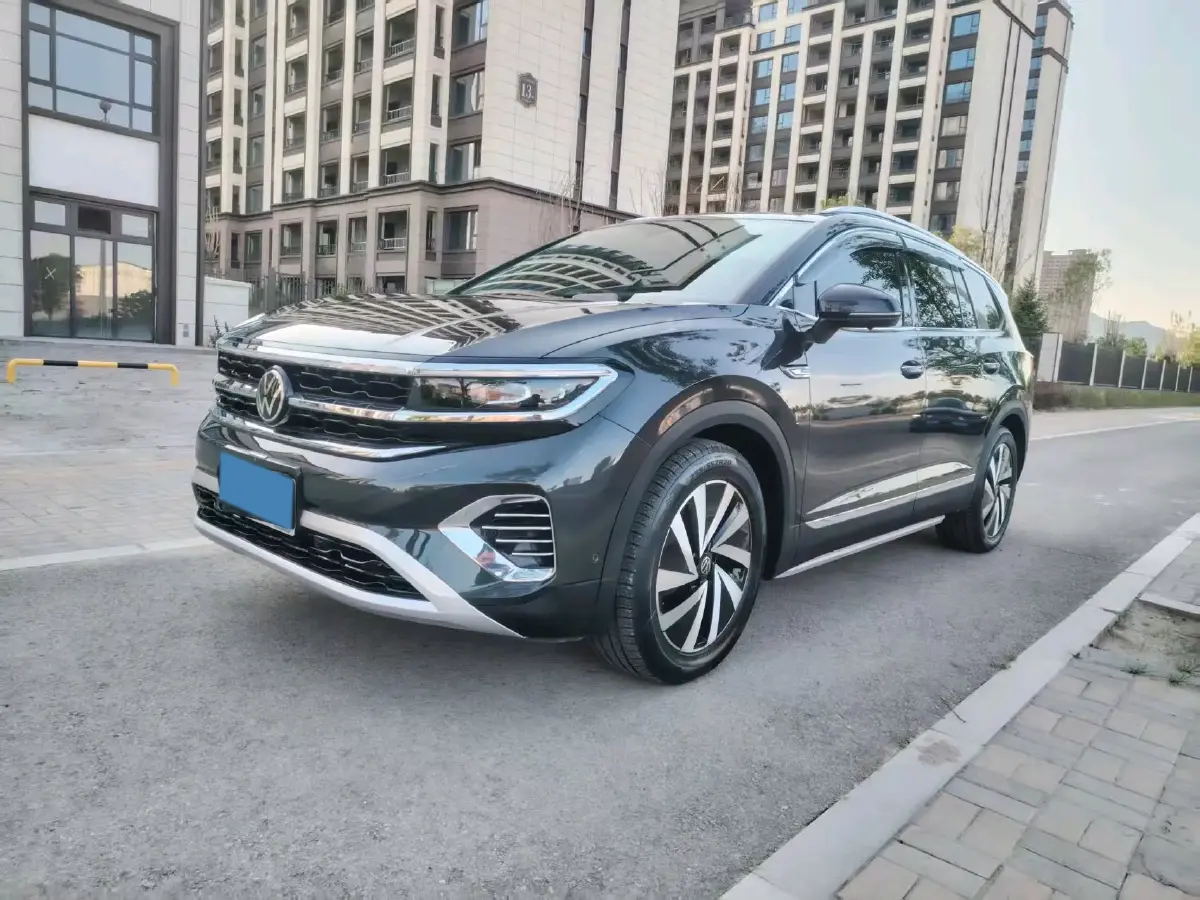 2021 Volkswagen Talagon 2.0T 220HP L4 7DCT