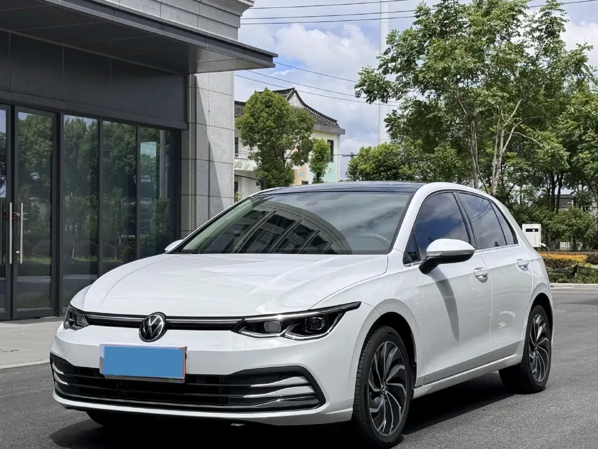 2024 Volkswagen Golf 1.4T 150HP L4 7DCT