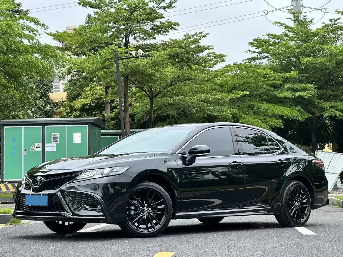 2022 Toyota Camry 2.5L 209HP L4 8AT