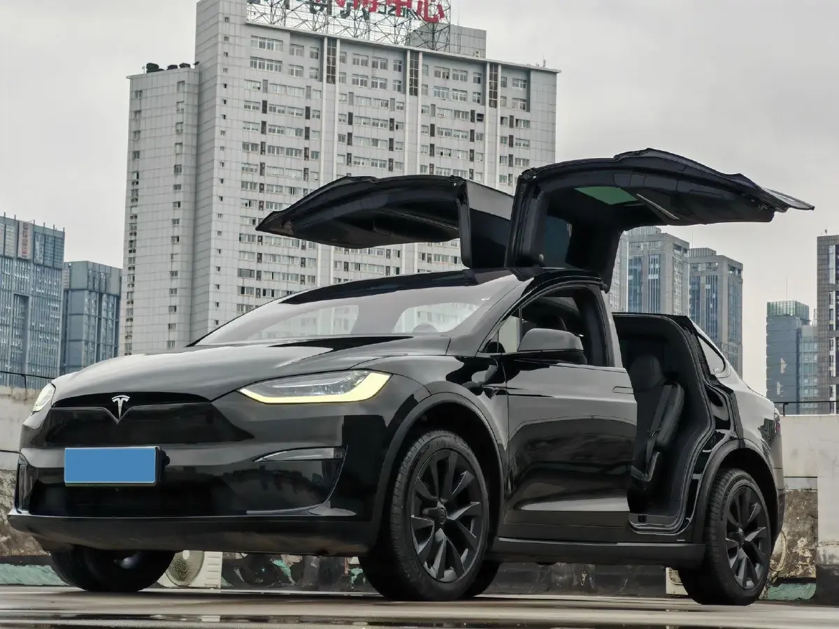 2023 Tesla Model X BEV 100KWH