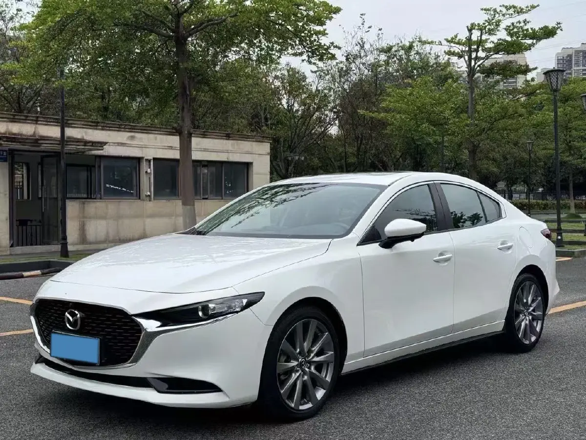 2020 Mazda 3 Axela 2.0L 158HP L4 6AT