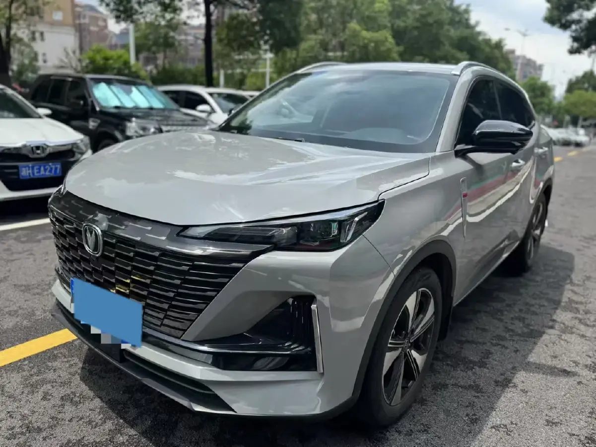 2022 ChangAn CS75 Plus 1.5T 178HP L4 6AT