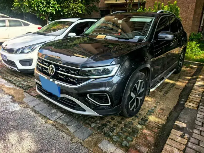 2023 Volkswagen Tayron X 2.0T 186HP L4 7DCT