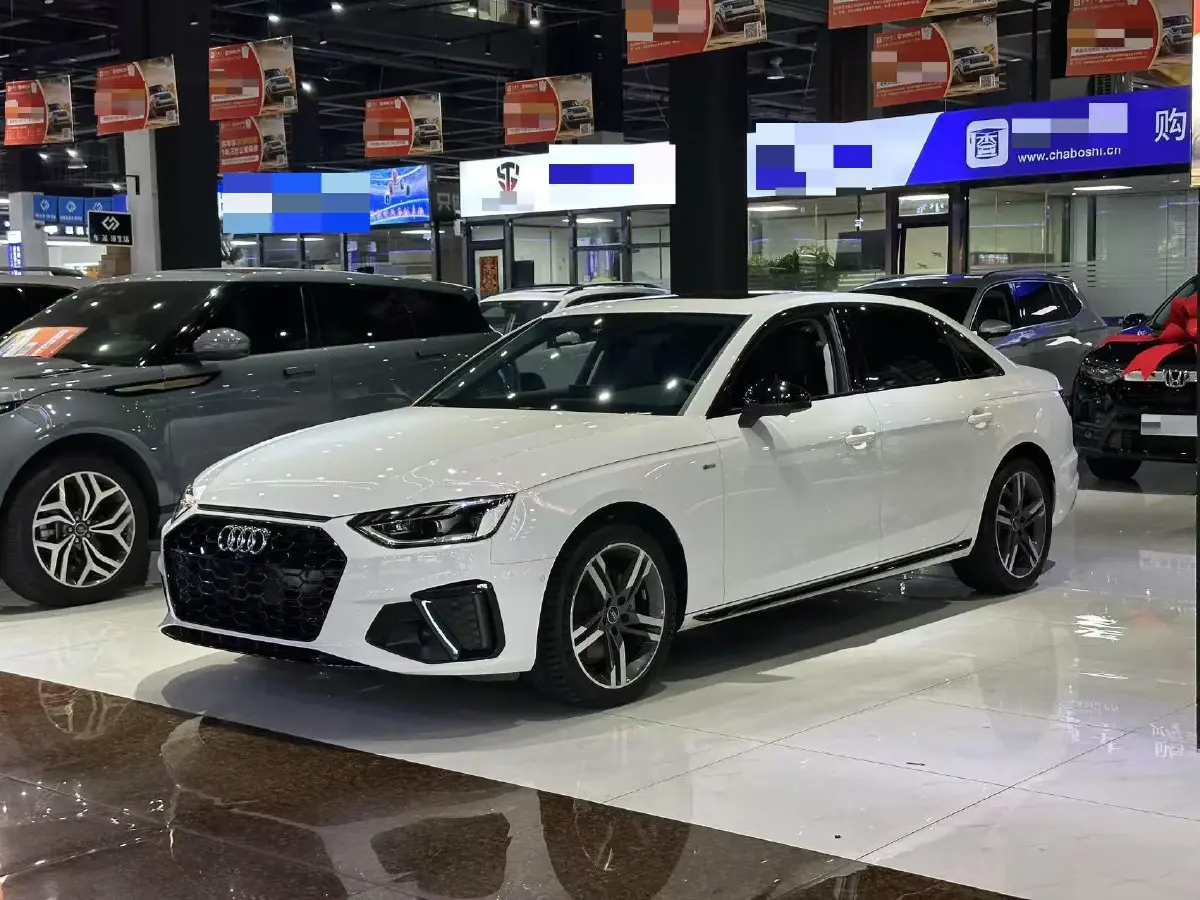 2022 Audi A4L 2.0T 190HP L4 7DCT