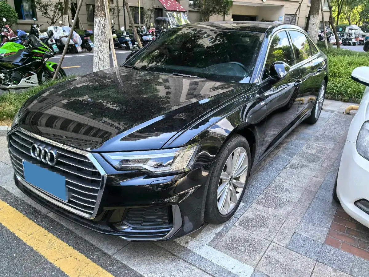 2021 Audi A6L 2.0T 224HP L4 7DCT
