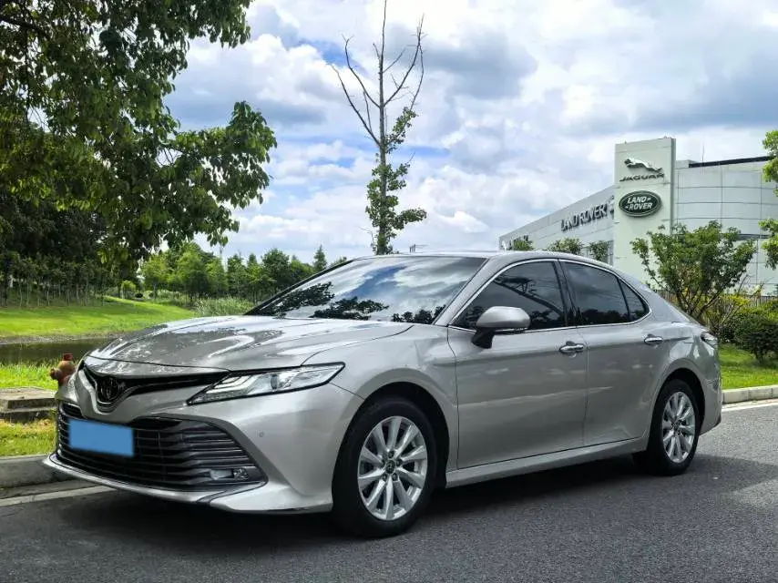 2021 Toyota Camry 2.0L 178HP L4 CVT