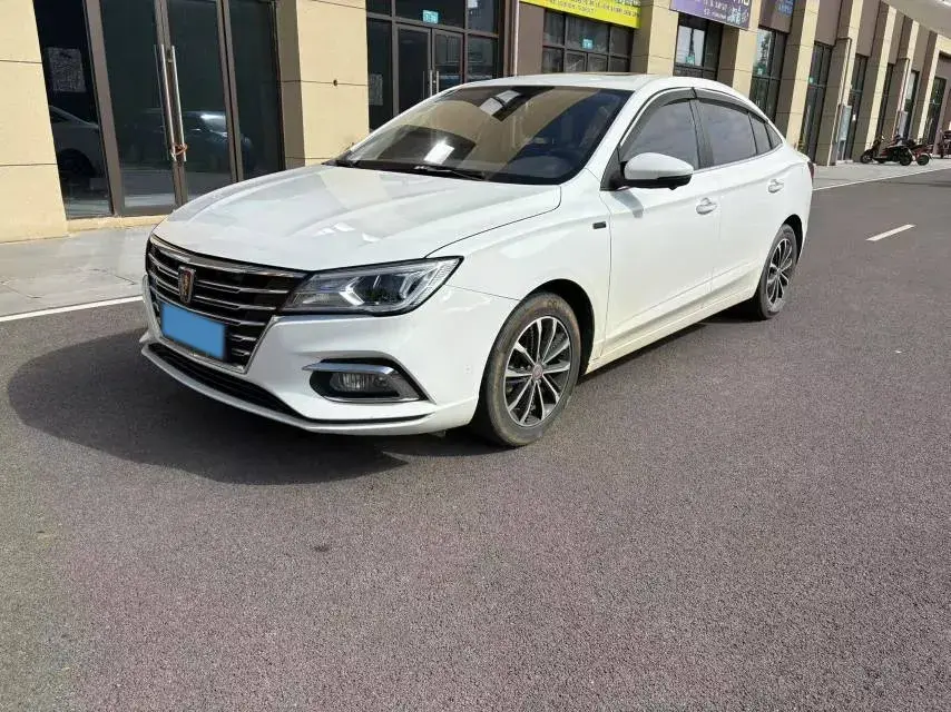 2019 Roewe i5 1.5L 120HP L4 CVT