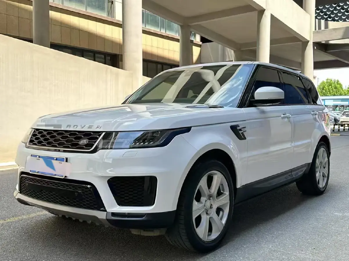 2020 Land Rover Range Rover Sport 3.0T 360HP L6 8AT 2020 Land Rover Range Rover Sport 3.0T 360HP L6 8AT