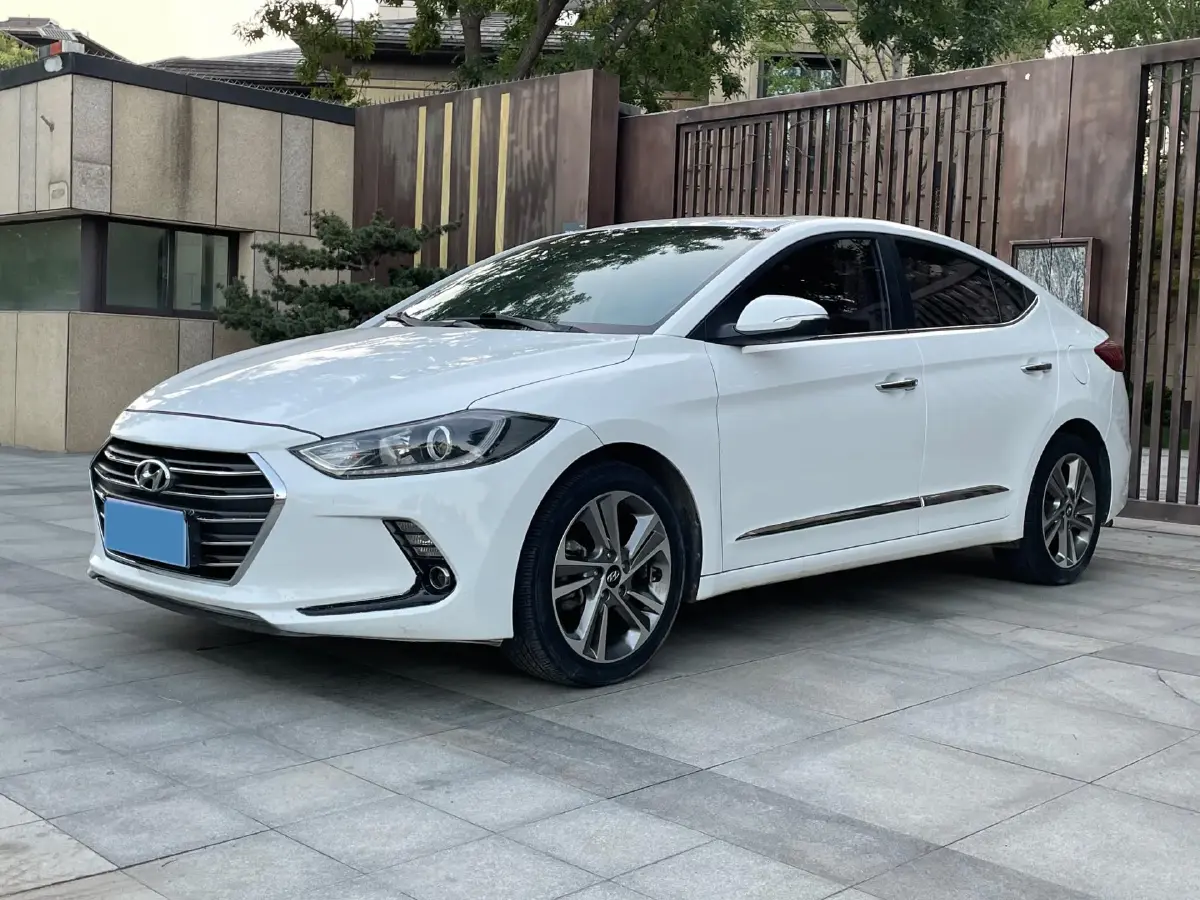 2018 Hyundai Elantra 1.6L 130HP L4 6AT