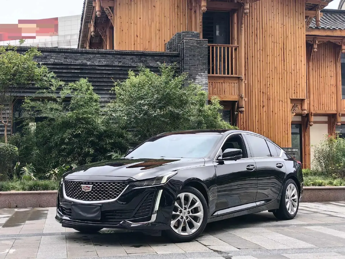 2022 Cadillac CT5 2.0T 237HP L4 10AT