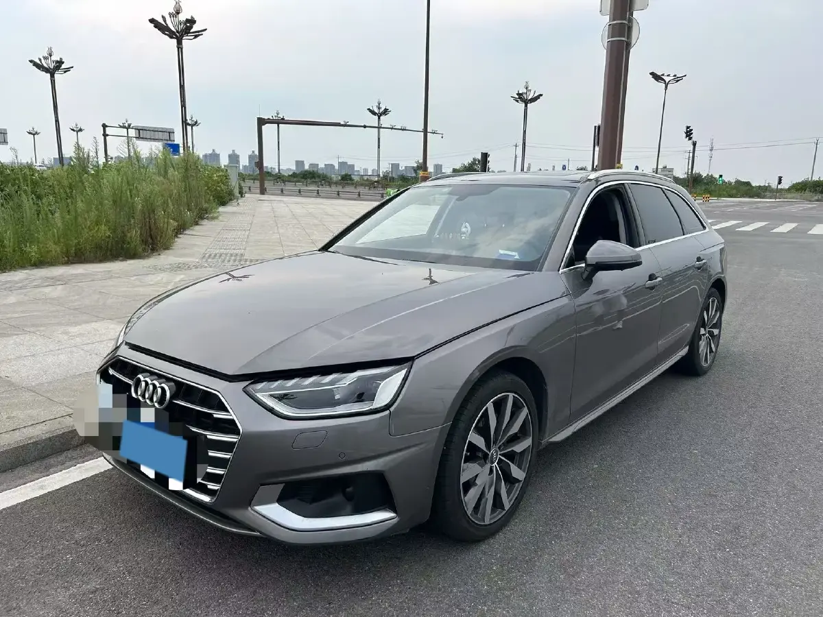 2021 Audi A4 2.0T 204HP L4 7DCT