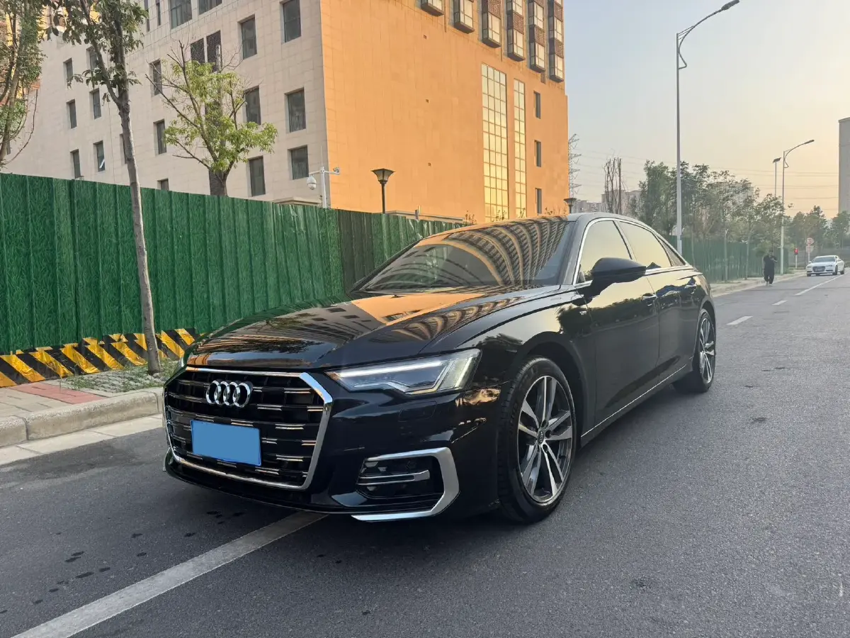 2019 Audi A6L 2.0T 190HP L4 7DCT