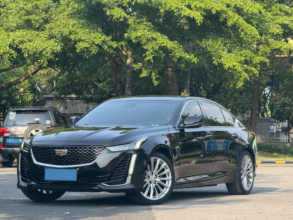 2021 Cadillac CT5 2.0T 237HP L4 10AT