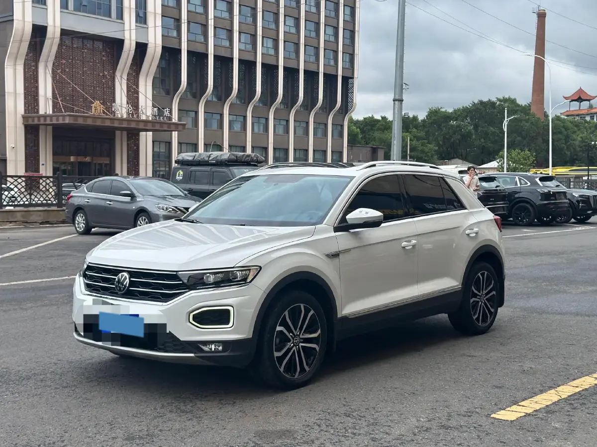 2022 Volkswagen T-Roc 1.4T 150HP L4 7DCT