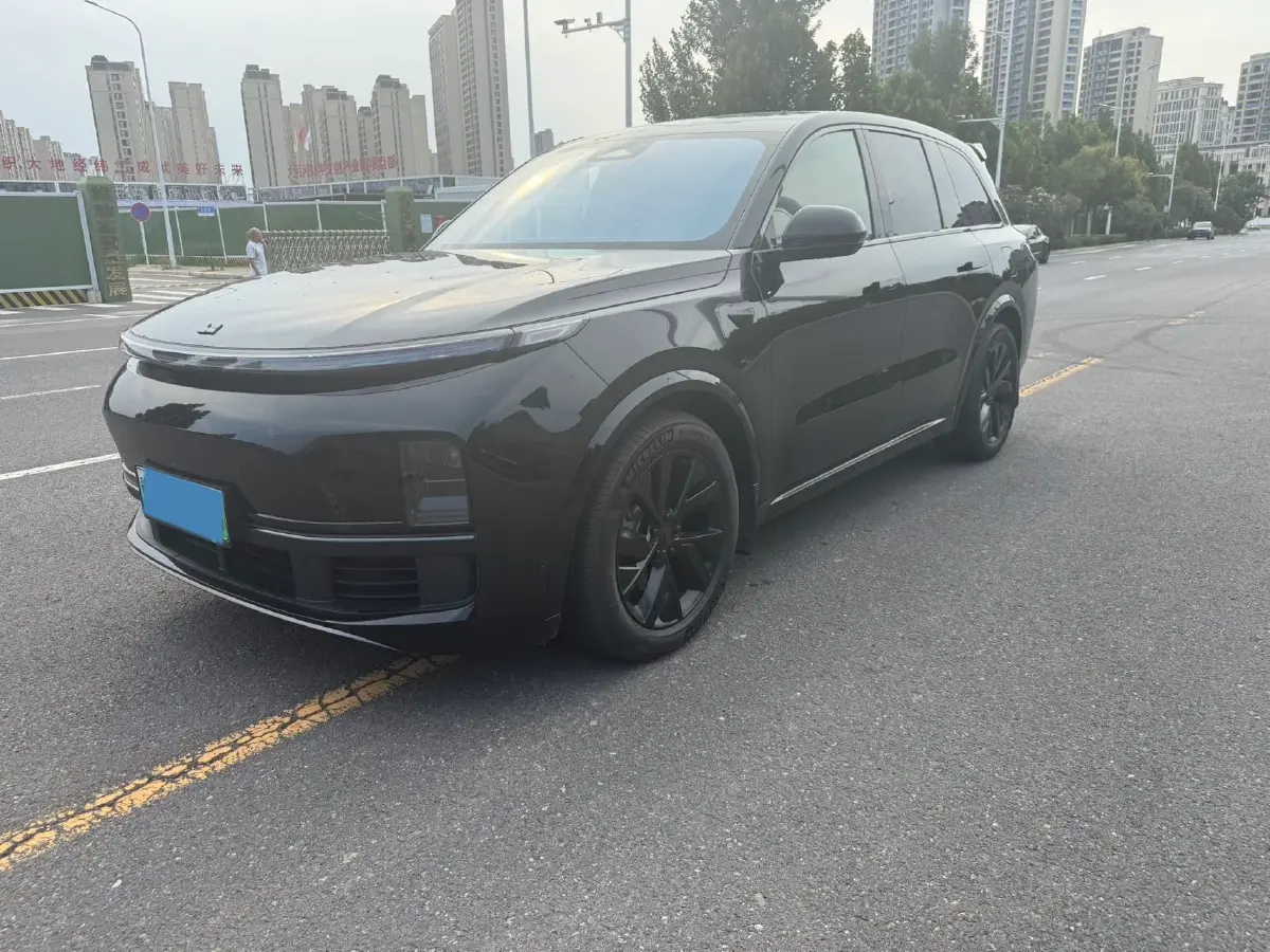 2023 Li L8 Range Extended 154HP REEV 40.9KWH