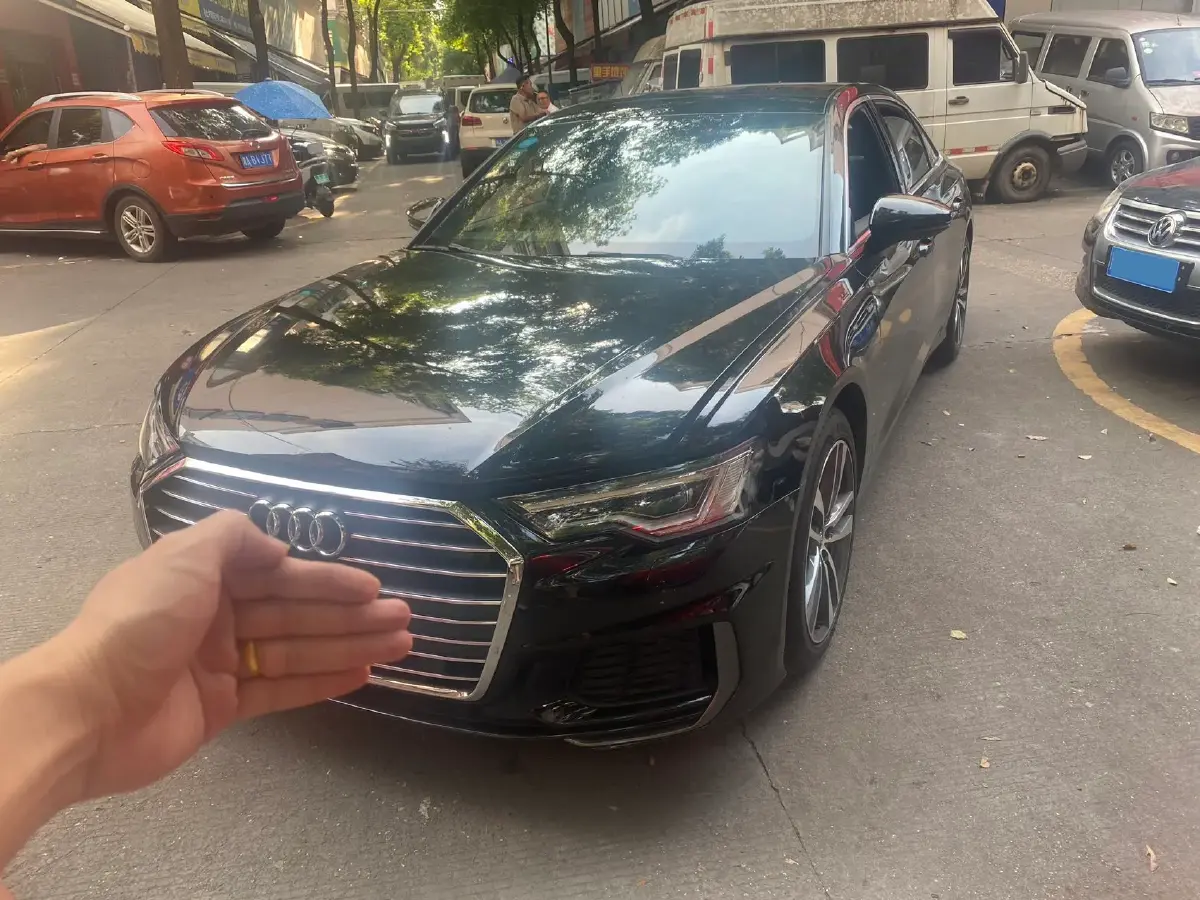 2020 Audi A6L 2.0T 190HP L4 7DCT