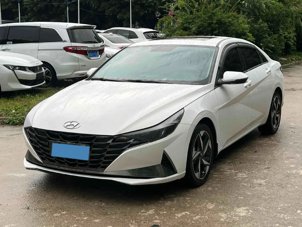 2021 Hyundai Elantra 1.5L 115HP L4 CVT