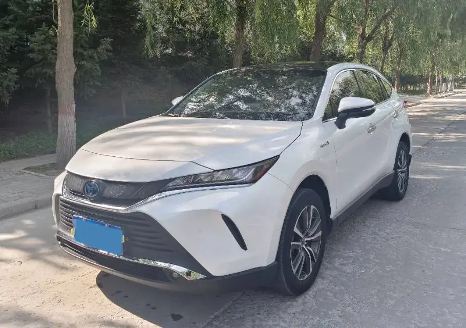 2022 Toyota Harrier 2.5L 178HP L4 E-CVT Hybrid