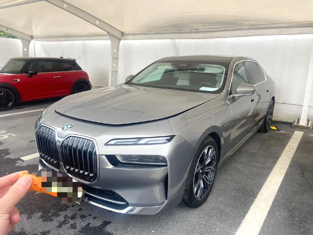 2023 BMW 7 Series 3.0T 272HP L6 8AT