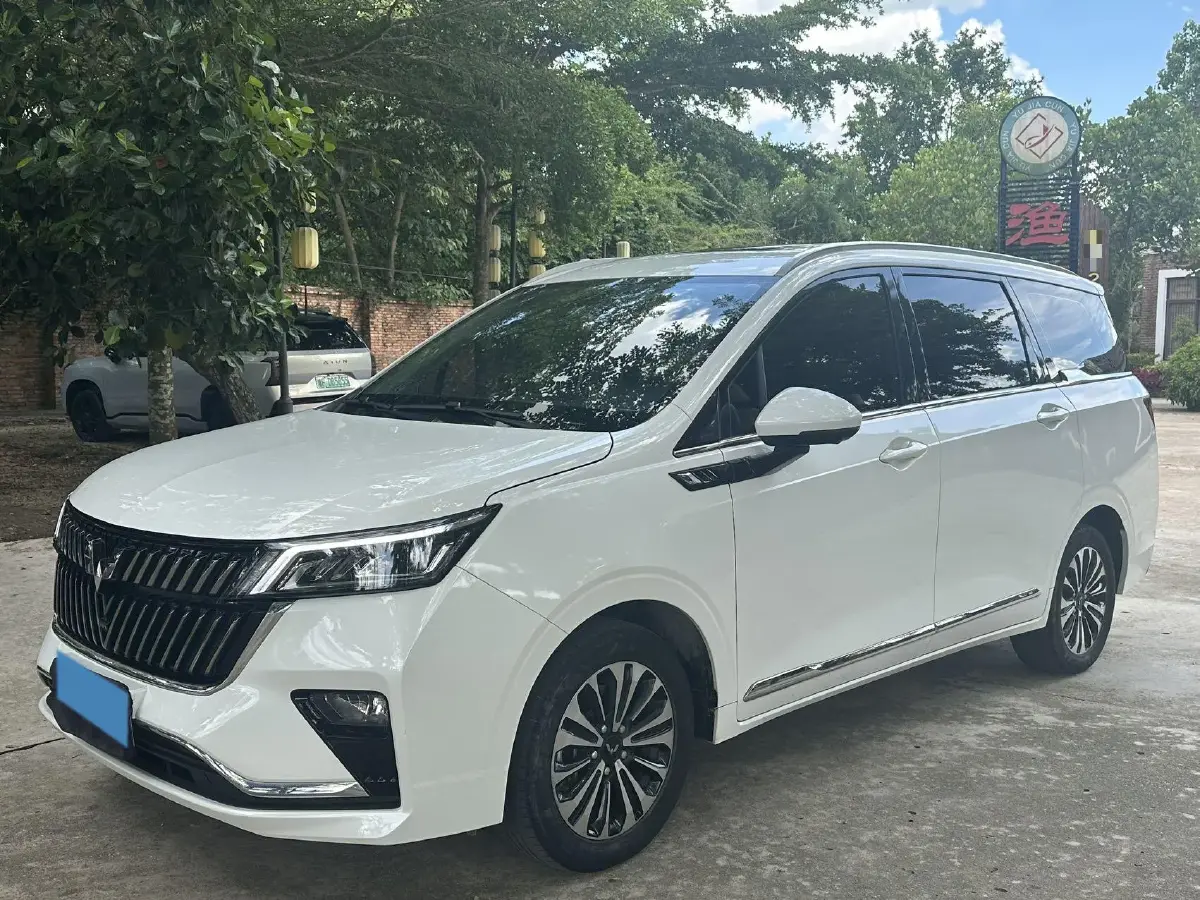 2022 WuLing JiaChen 1.5T 147HP L4 CVT
