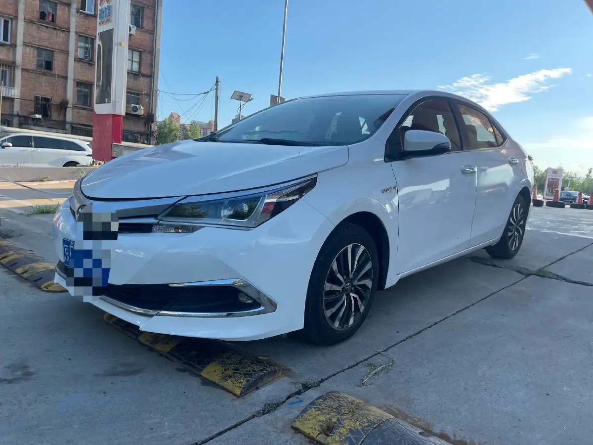 2017 Toyota Corolla 1.8L 99HP L4 E-CVT Hybrid
