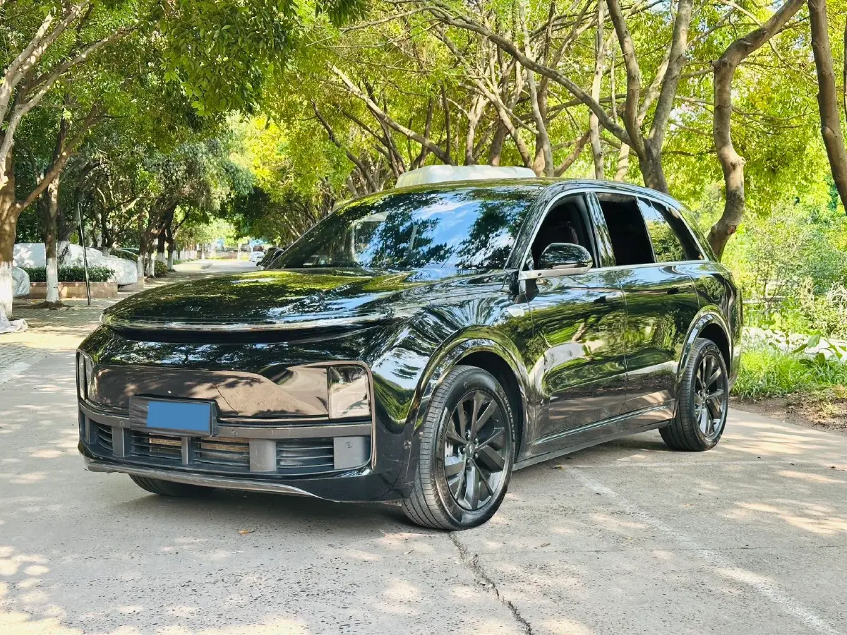 2023 Li L8 Range Extended 154HP REEV 40.9KWH