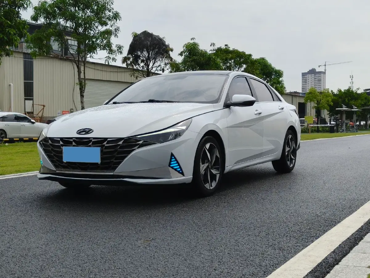 2021 Hyundai Elantra 1.4T 140HP L4 7DCT