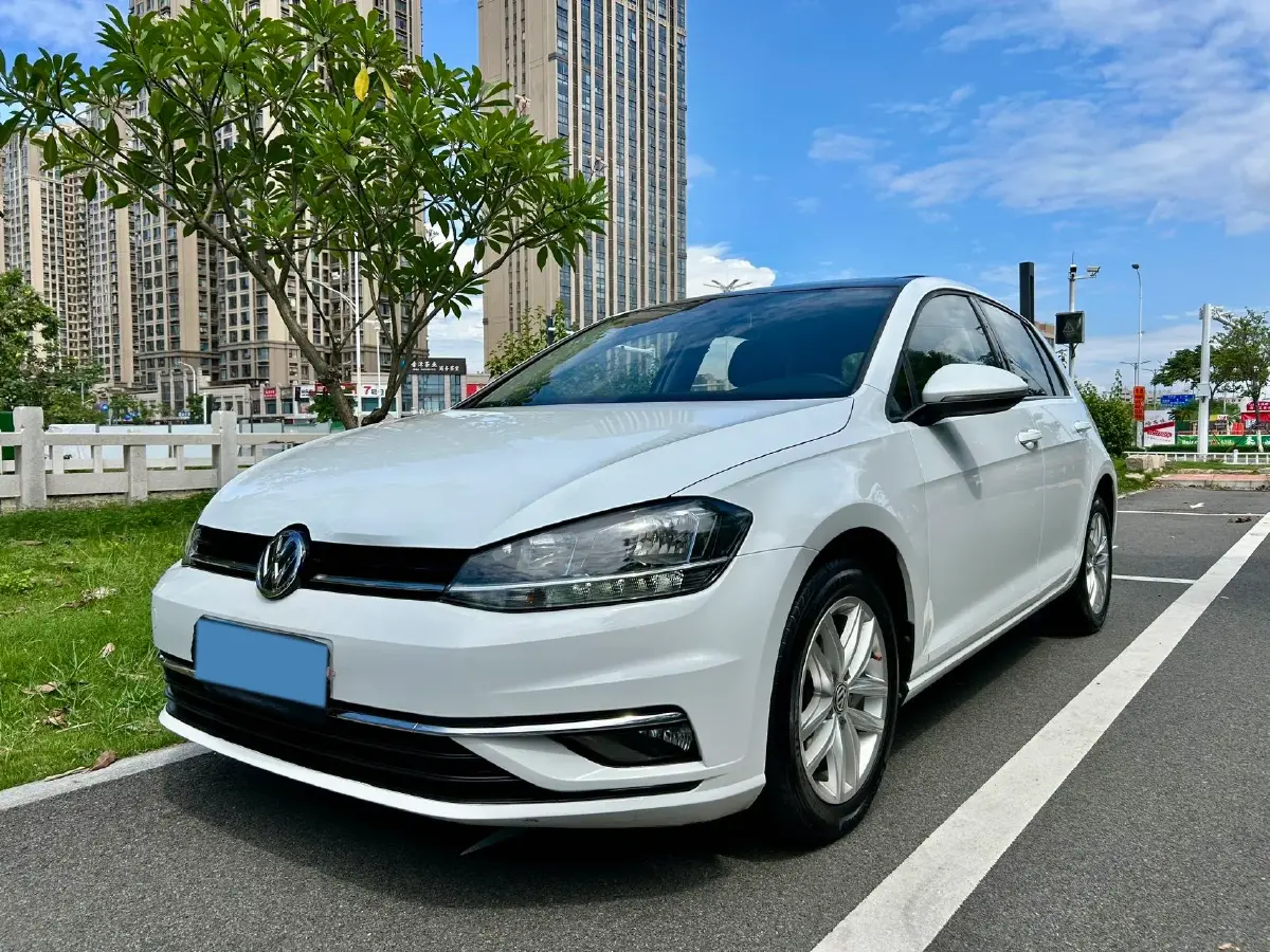 2019 Volkswagen Golf 1.6L 110HP L4 6AT 2019 Volkswagen Golf 1.6L 110HP L4 6AT