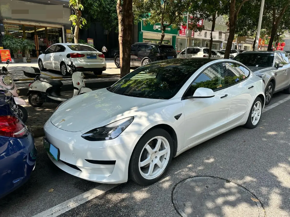 2022 Tesla Model 3 BEV 60KWH