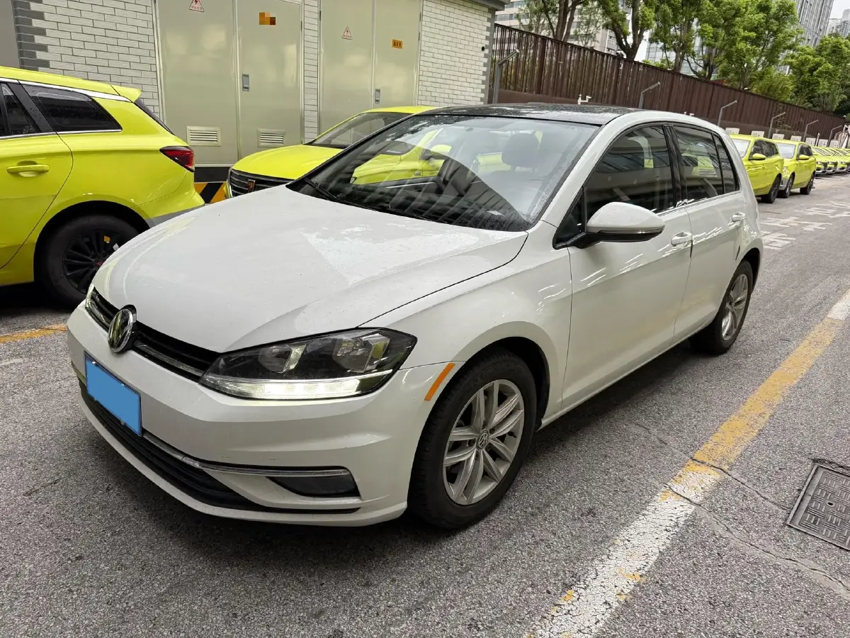 2018 Volkswagen Golf 1.6L 110HP L4 6AT