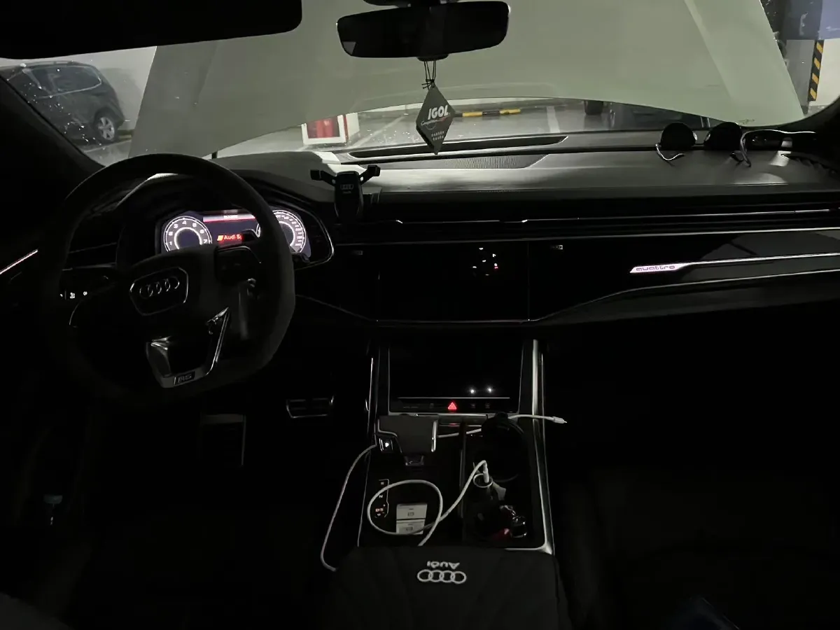 2021 Audi RS Q8 4.0T 600HP V8 8AT,autocango,china used car exporter,china ev exporter,chinese used car exporter,chinese used ev exporter