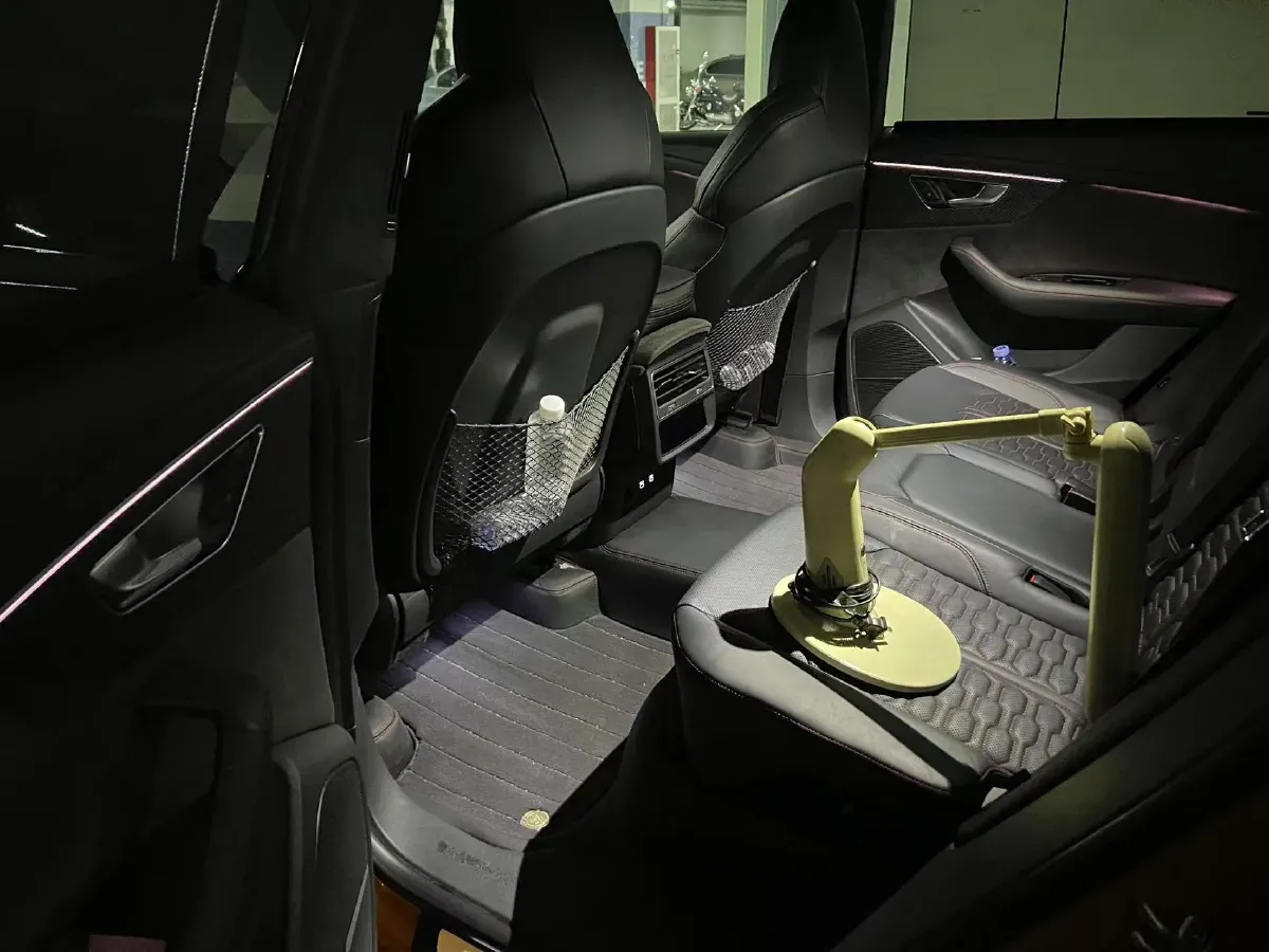 2021 Audi RS Q8 4.0T 600HP V8 8AT,autocango,china used car exporter,china ev exporter,chinese used car exporter,chinese used ev exporter