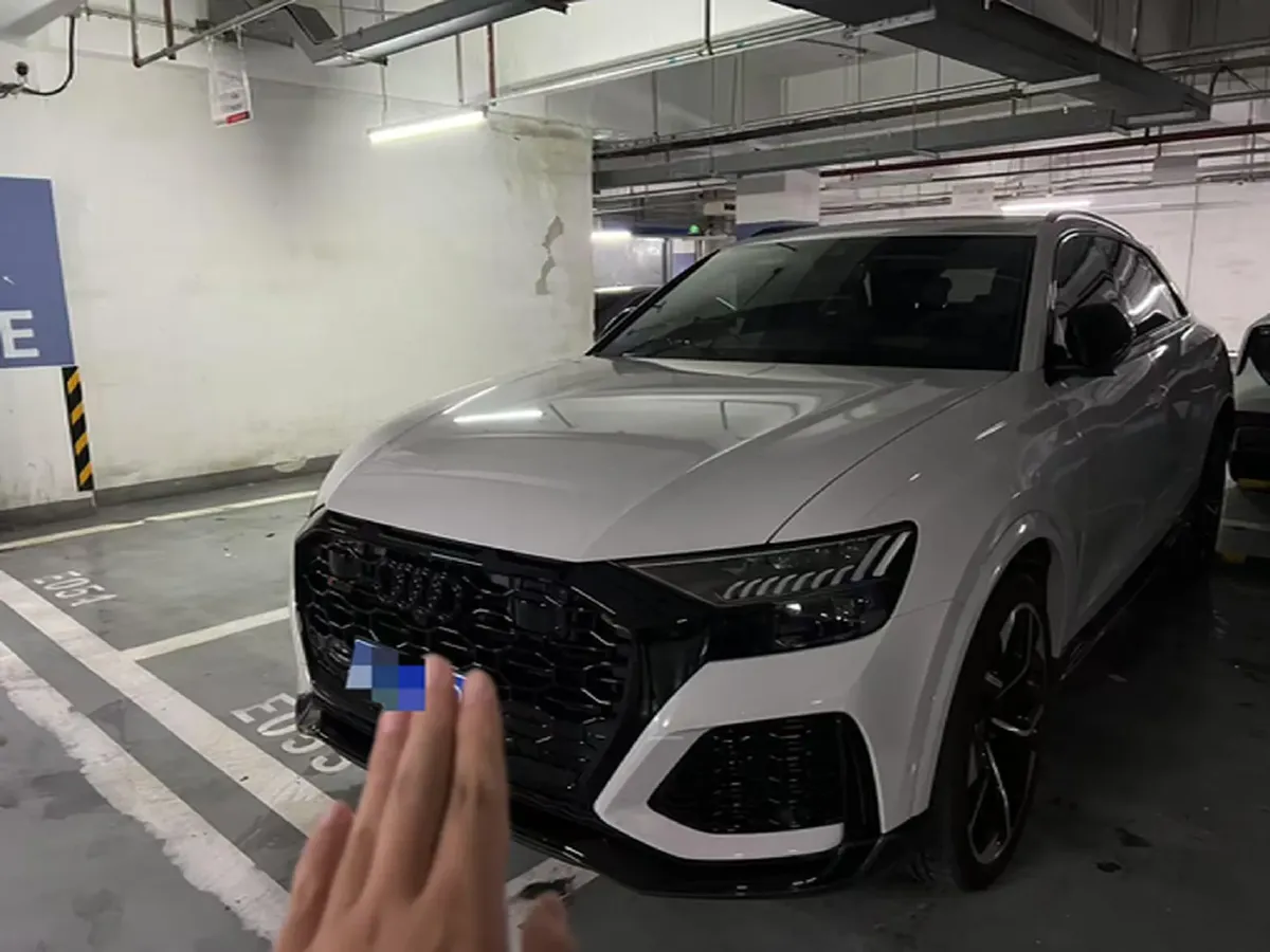 2021 Audi RS Q8 4.0T 600HP V8 8AT,autocango,china used car exporter,china ev exporter,chinese used car exporter,chinese used ev exporter
