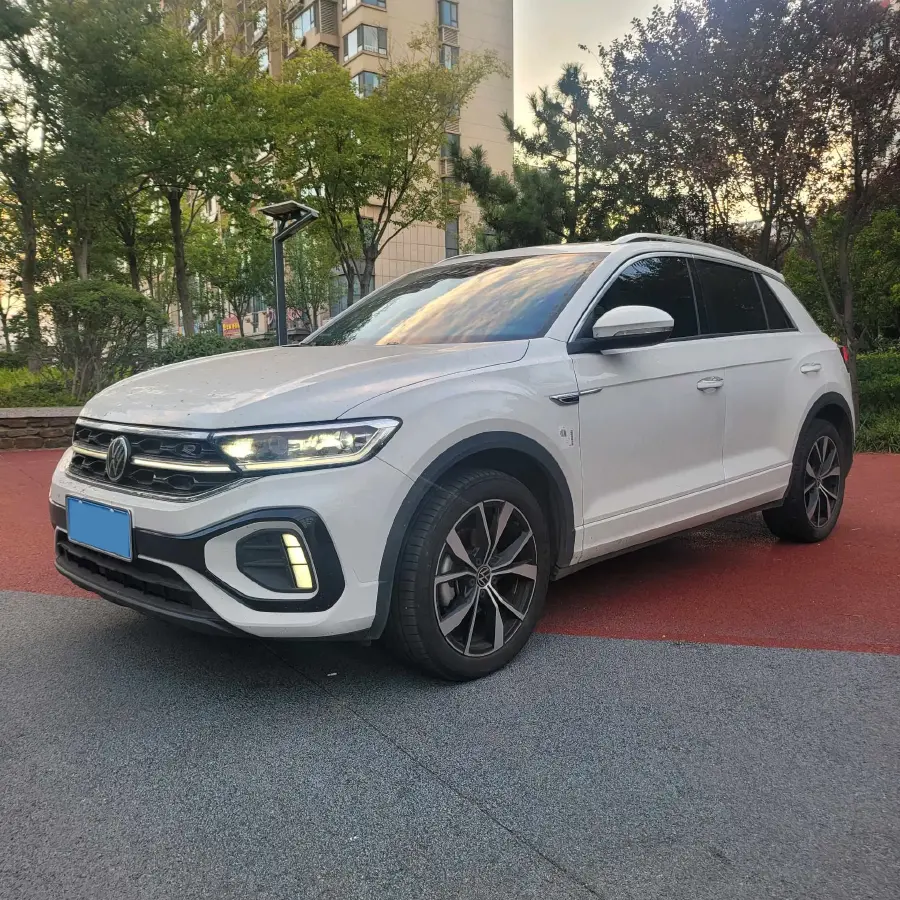 2023 Volkswagen T-Roc 1.5T 160HP L4 7DCT