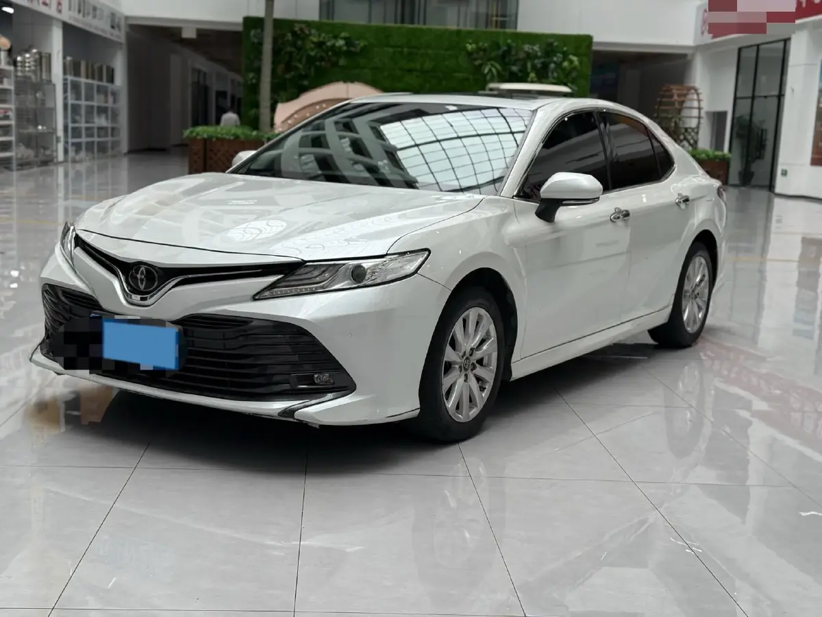 2019 Toyota Camry 2.0L 178HP L4 CVT