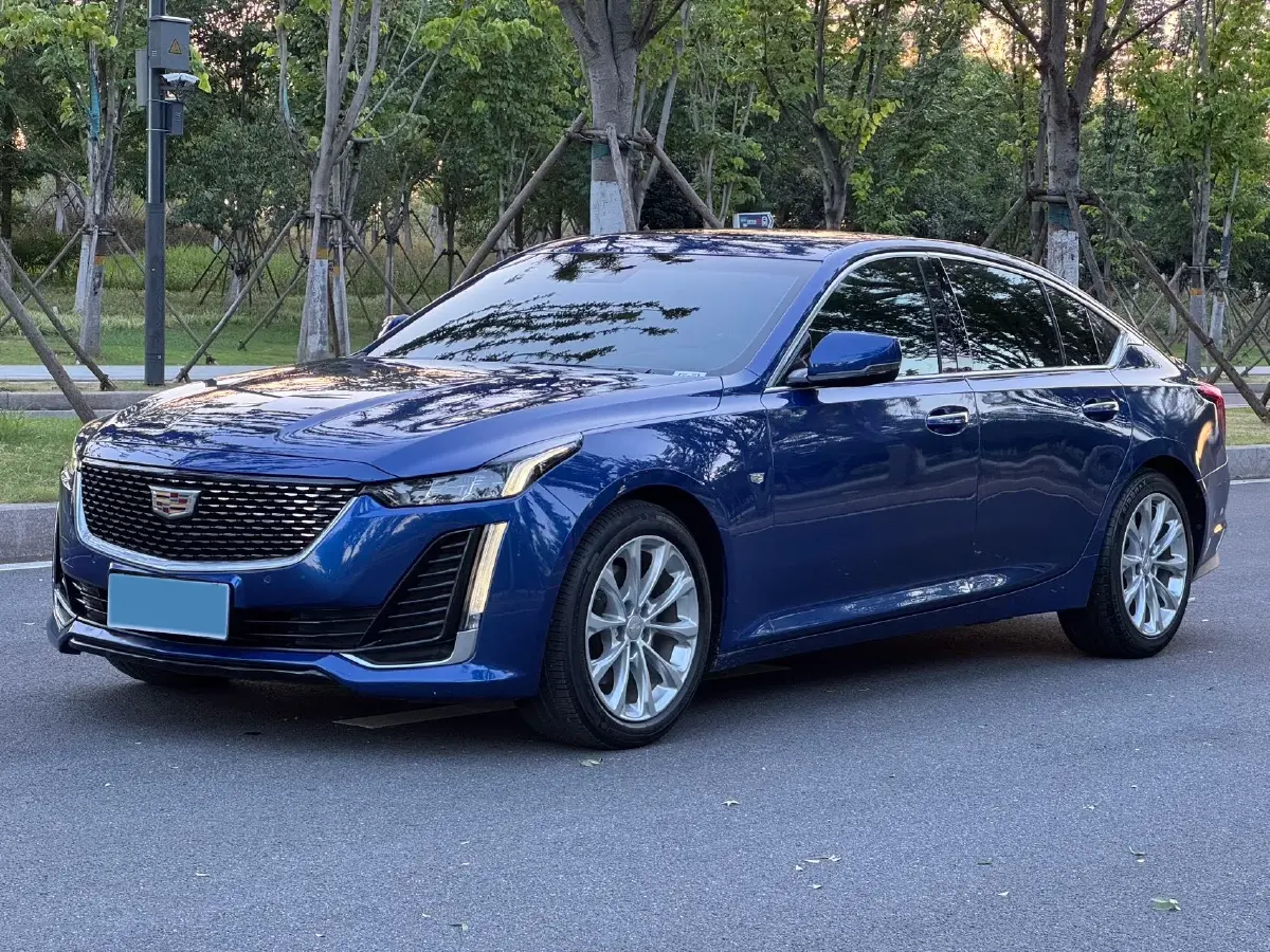2020 Cadillac CT5 2.0T 237HP L4 10AT