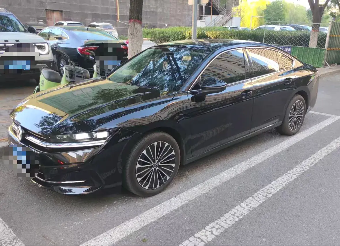 2024 Volkswagen Magotan 2.0T 220HP L4 7DCT