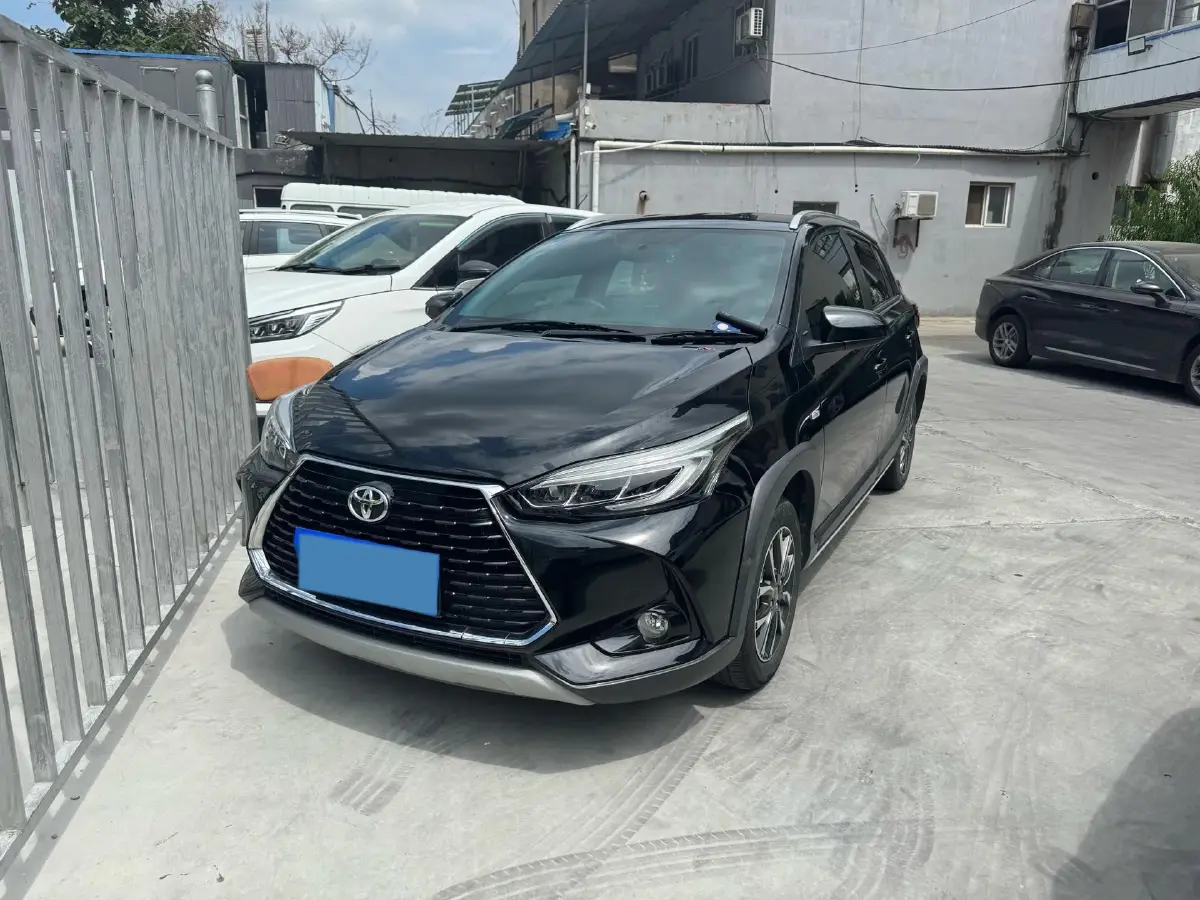 2022 Toyota Yaris L 1.5L 112HP L4 CVT