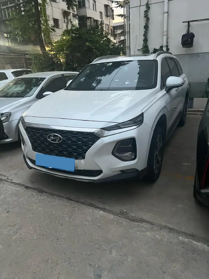 2019 Hyundai Santafe 2.0T 240HP L4 8AT