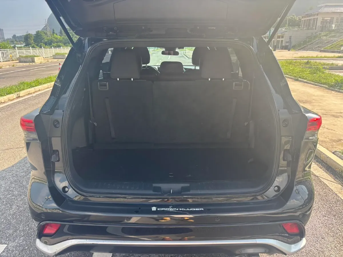 2022 Toyota Crown Kluger 2.5L 192HP L4 E-CVT Hybrid,autocango,china used car exporter,china ev exporter,chinese used car exporter,chinese used ev exporter