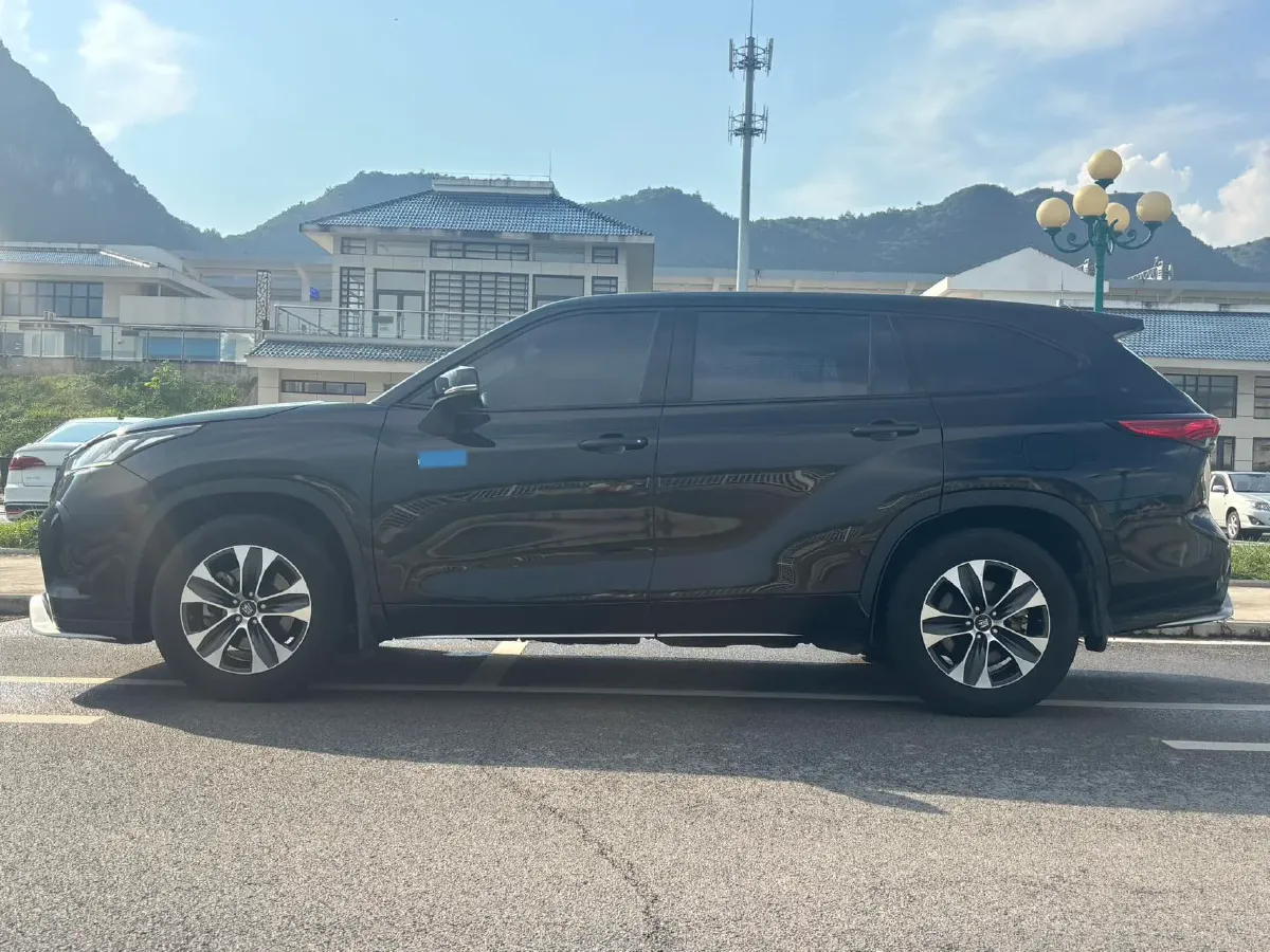 2022 Toyota Crown Kluger 2.5L 192HP L4 E-CVT Hybrid,autocango,china used car exporter,china ev exporter,chinese used car exporter,chinese used ev exporter