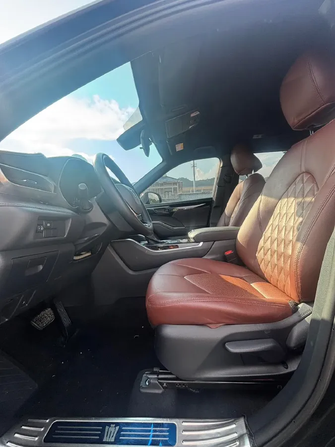 2022 Toyota Crown Kluger 2.5L 192HP L4 E-CVT Hybrid,autocango,china used car exporter,china ev exporter,chinese used car exporter,chinese used ev exporter