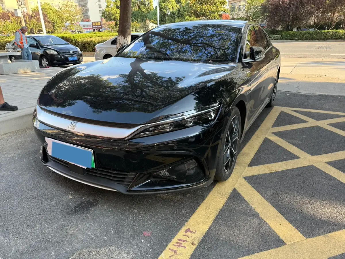 2024 BYD Han BEV 72KWH