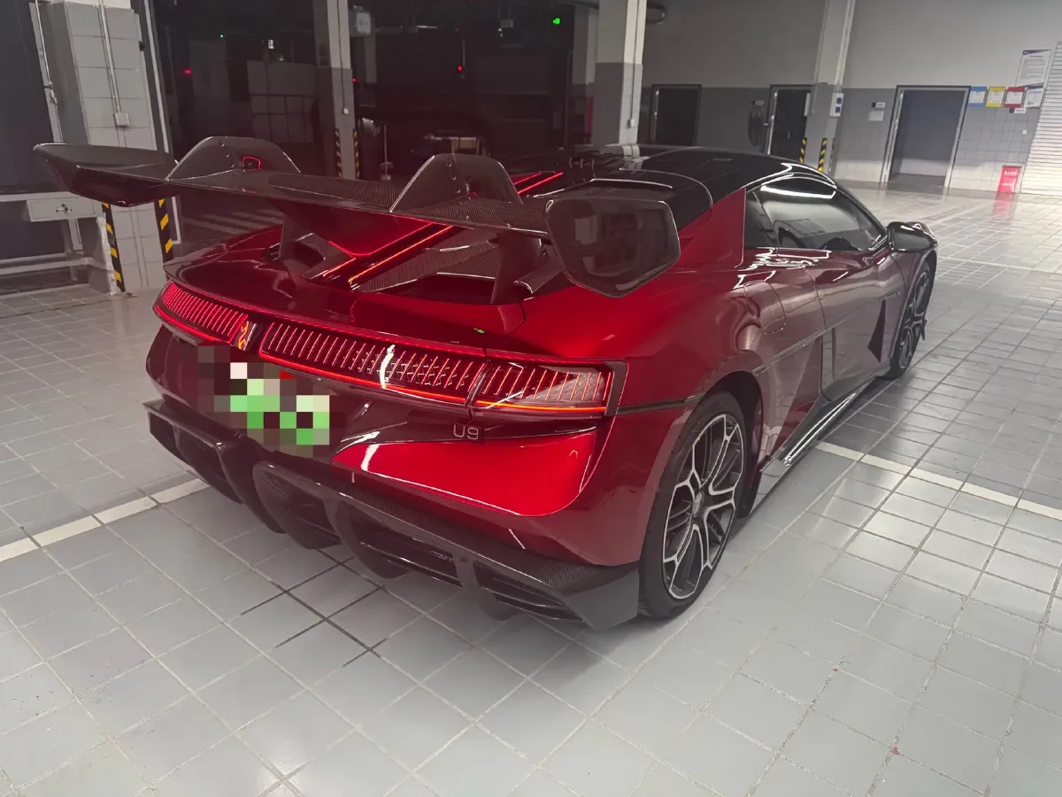 2024 YangWang U9 BEV 80KWH,autocango,china used car exporter,china ev exporter,chinese used car exporter,chinese used ev exporter