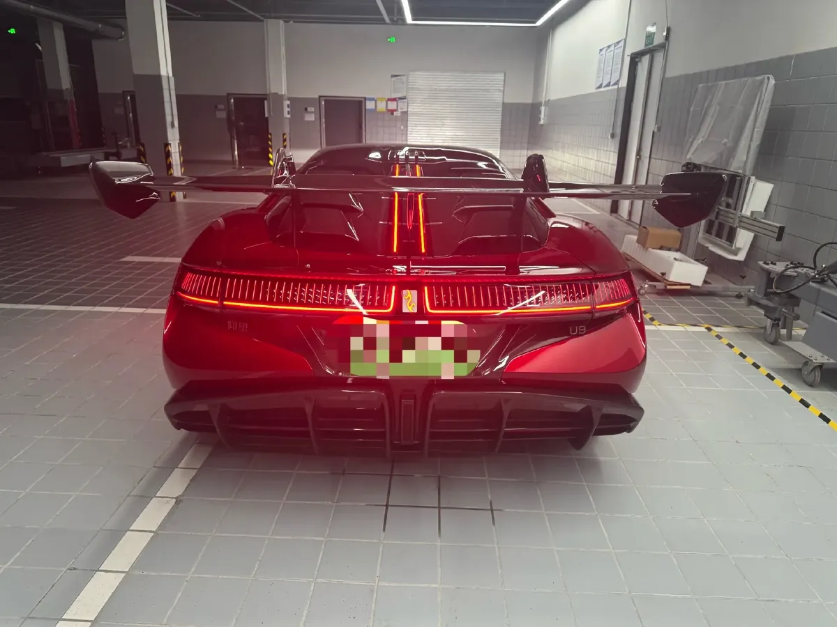 2024 YangWang U9 BEV 80KWH,autocango,china used car exporter,china ev exporter,chinese used car exporter,chinese used ev exporter