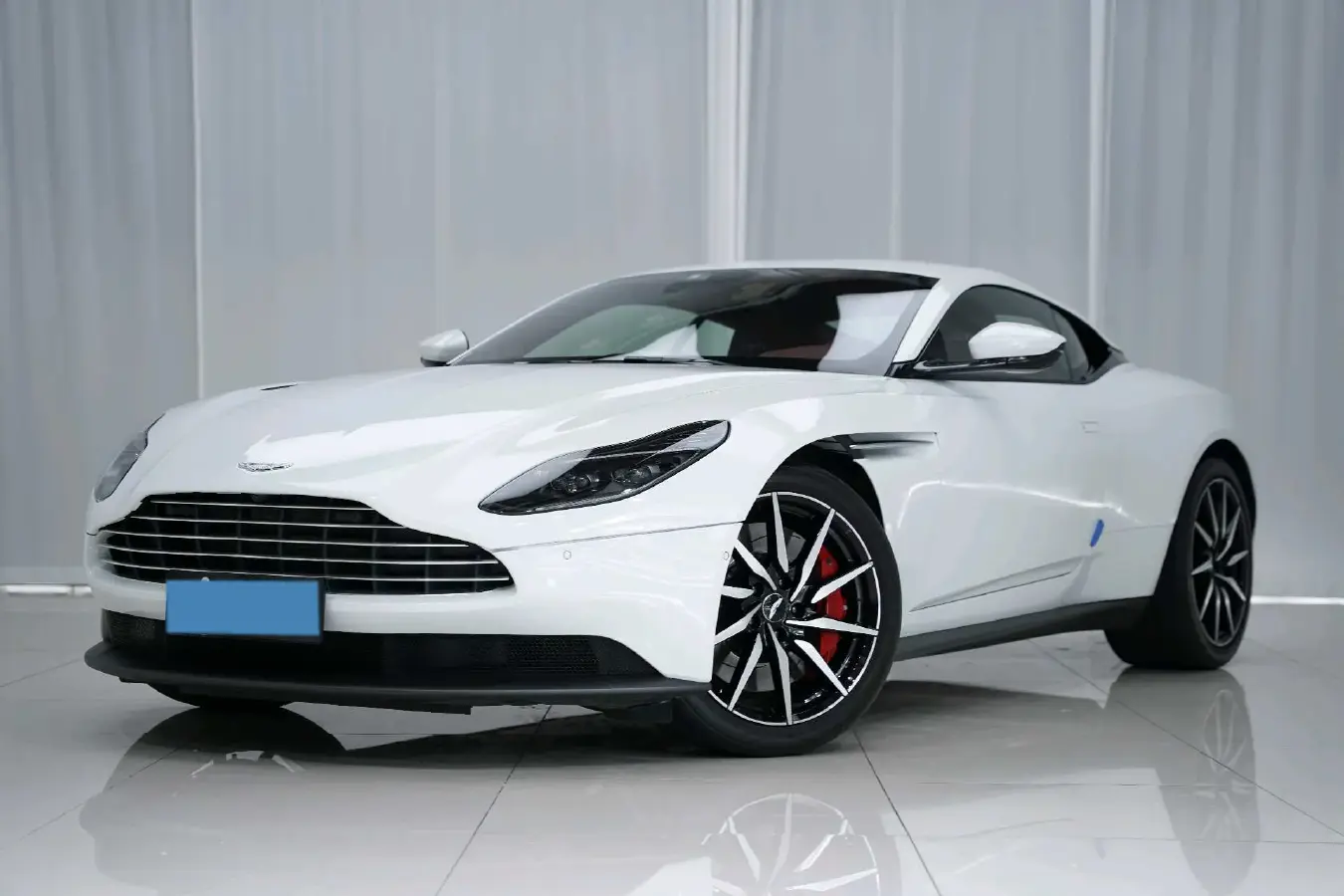 2019 Aston Martin DB11 4.0T 510HP V8 8AT