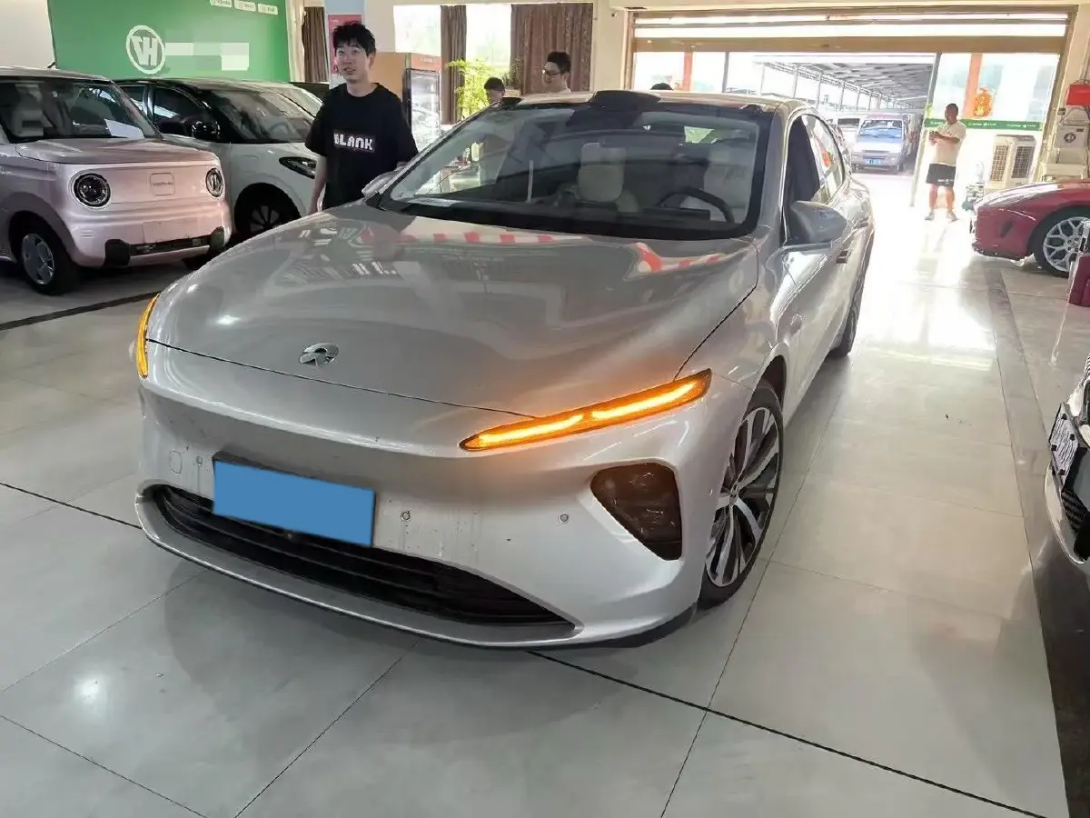 2024 NIO ET7 BEV 75KWH