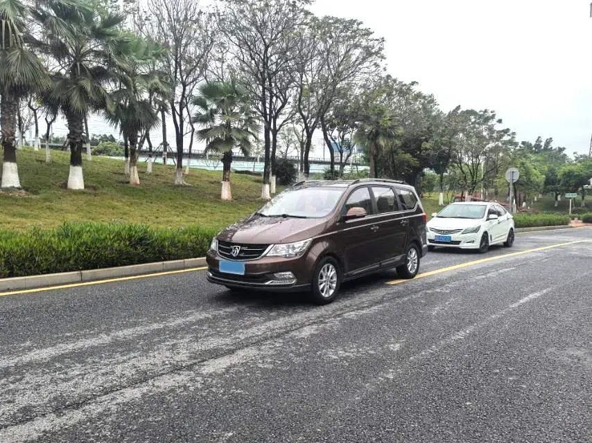 2016 BaoJun 730 1.5T 150HP L4 6MT
