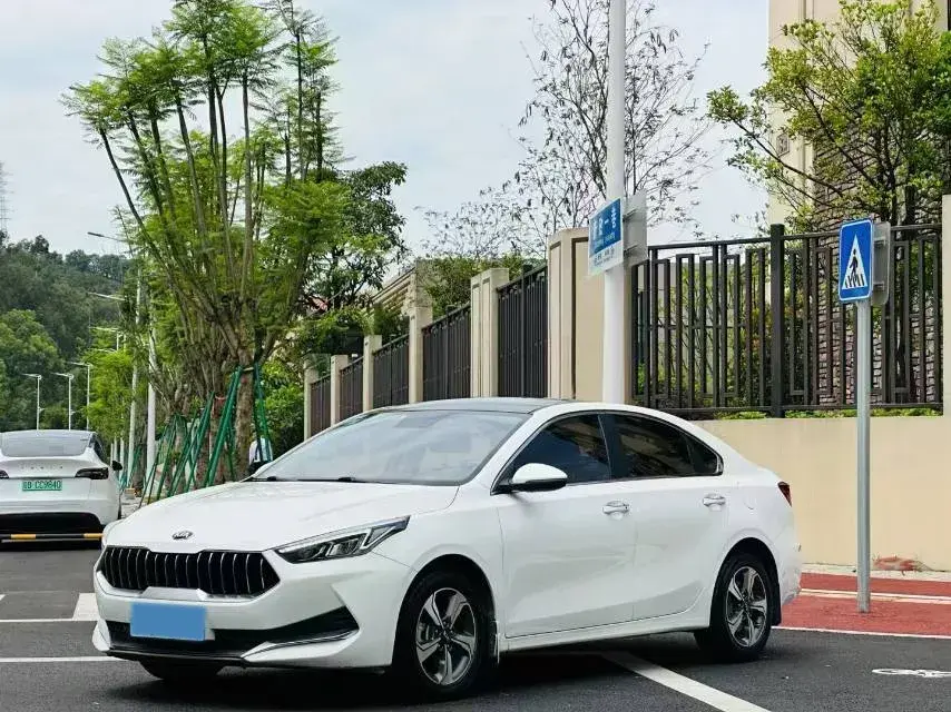 2019 Kia K3 1.5L 115HP L4 CVT